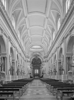 Santa Maria Assunta — Innenraum
