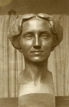 Frauenporträt : Frauenporträt. Bronze (wohl um 1920; C. Brose)
