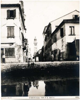 Santa Caterina, Chioggia: Ansicht vom Kanal (Calle) aus