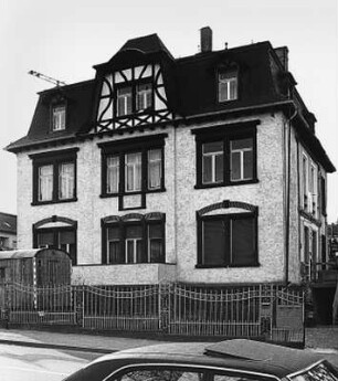 Bad Soden, Alleestraße 24