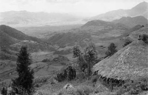 Dorf bei Dessie : Hütte eines Dorfes der Amhara in einer Landschaft