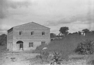 Mühle und Wohnhaus von Preußer : Die Mühle und das Wohnhaus der Farm Preußer in Dabaga.