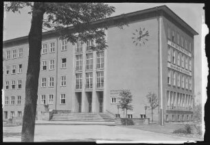 Dresden. Günzstraße, Betriebsberufsschule Bau-Union