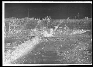 Staustufe Knetzgau. Wehrbaugrube "R" von der Flussseite gesehen.