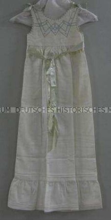 Taufkleid