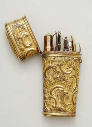 Necessaire