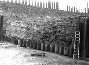 Krafthausbaugrube Staustufe Goßmannsdorf/Main