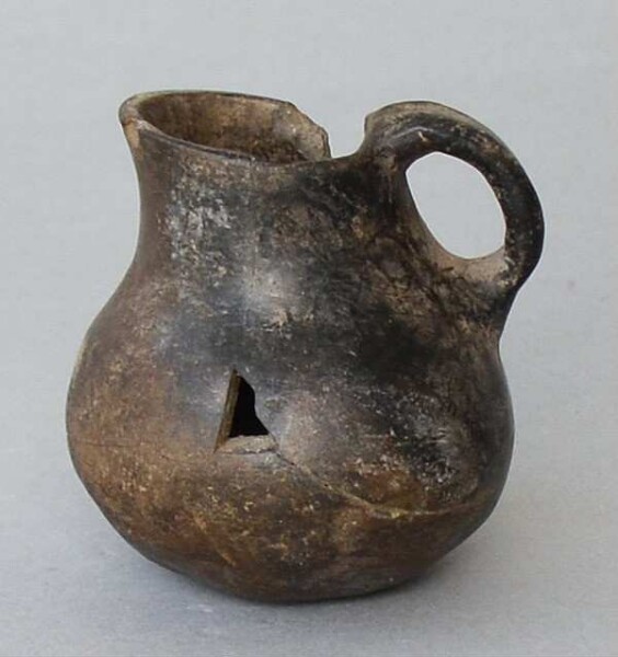 Clay vessel