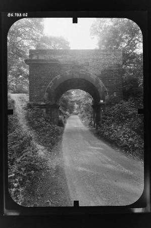 Wörlitz (Oranienbaum-Wörlitz). Georgium. Triumphbogen (Weißer Bogen)