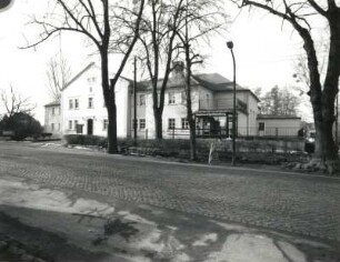 Moritzburg, Schlossallee 4. Wohnhaus mit Stephanus-Buchhandlung (1801/2000)