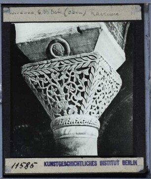 Ravenna, S. Vitale : Detail: Kapitell