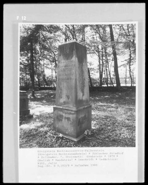 Grabstein Obelisk