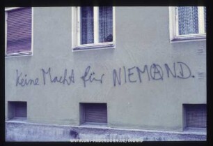 Keine Macht für NIEMAND.