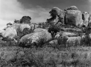 Domboshawa-Hügel, Rhodesien, heute Simbabwe, Südafrika, aus der Serie 'Die Welt des Tabaks'