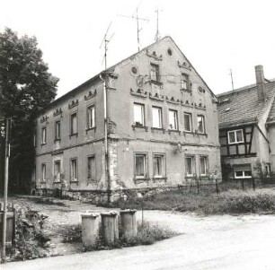 Thräna, Hauptstraße 4. Ehem. Vierseithof (um 1890). Wohnstallhaus. Straßenansicht