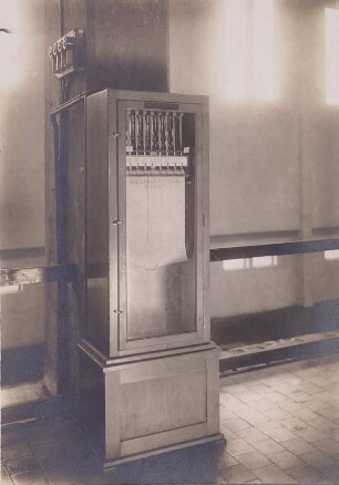 Rou?ka-Apparatur am Kessel 29, W.II - 8-facher Registrier-Apparat