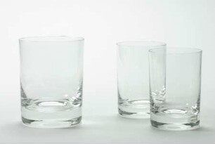 Becher 703/27/18 und 703/23/13