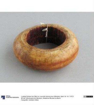 Armring aus Elfenbein
