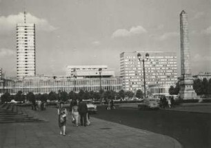 Warschau. Neubauten der Ulica Marszałkowska ( Marschallstraße). Blick vom Plac Defilad