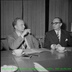 Besuch der Deutschen Atomkommission (DAtK), Fachkommission III "Arbeitskreis für Brenn- und Baustoffe für Reaktoren"