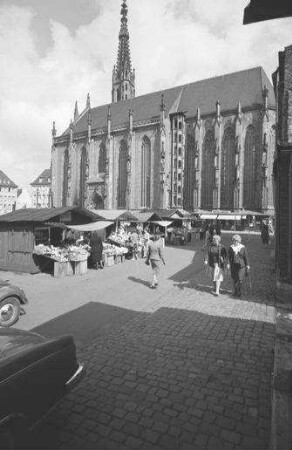 Würzburg: Marienkirche, Gesamtansicht