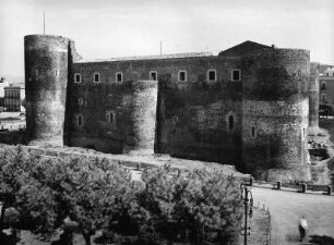 Catania. Castello Ursino (Erbauung um 1239/1250, Restaurierung 1934)