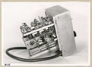 Feldstärkemesser (ZF Verstärker) Seitenansicht ; Foto, 1953