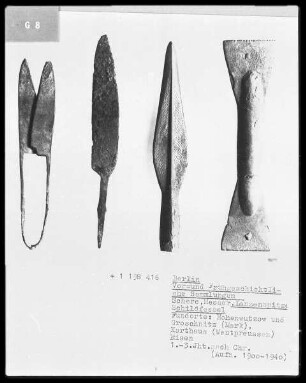 Werkzeuge und Waffen aus Hohenwutzow (Mark), Groschwitz und Karthaus (West-Preußen)