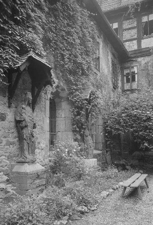 Saalfeld. Stadtmuseum im Franziskanerkloster, Klosterhof