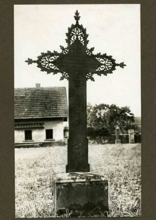 Grabkreuz aus Gußeisen