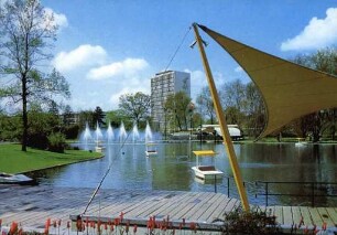 Bundesgartenschau 1967. Gondoletta-Anlegestelle und Wasserorgel im Stadtgartensee