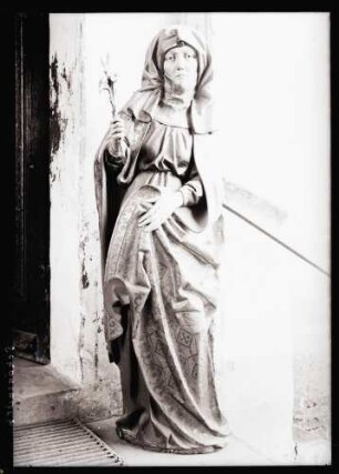 Kirche; Holzplastik Mutter Anna