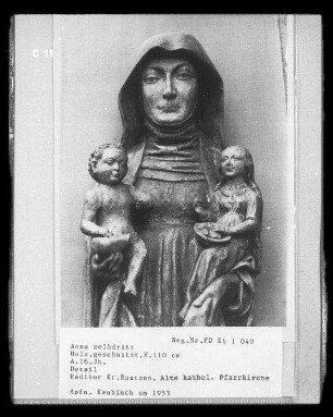 Anna Selbdritt : Anna selbdritt. Lindenholz, geschnitzt; Höhe 110 cm. Um 1525. Detail: Bruststück. Radibor, Alte katholische Pfarrkirche