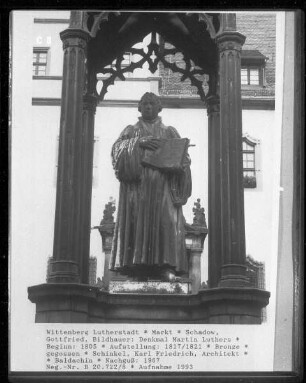 Denkmal Martin Luthers — Baldachin