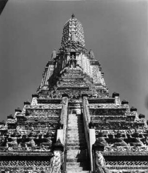 Reisefotos Thailand. Bangkok-Yai. Tempel der Morgenröte (Wat Arun). 1351/1767. Zentraler Prang (Phra Prang)