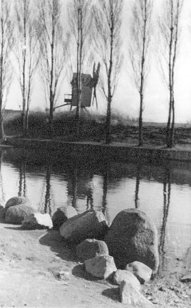 Hohenwarsleben. Mühle Donker mit Dorfteich, Ansichtskarte