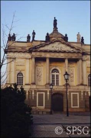 Potsdam, Park Sanssouci, Langer Stall, Kopfbau.
