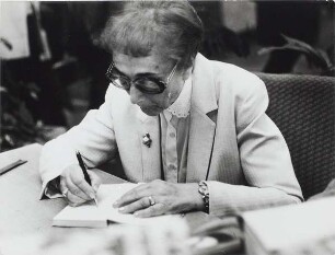 Hedda Zinner