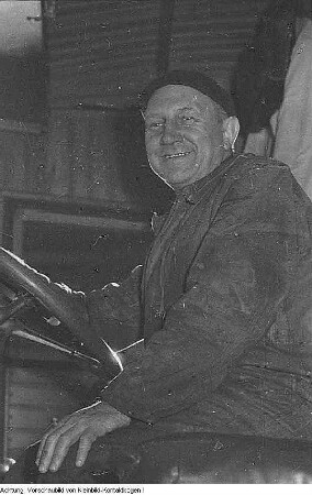 Verkehr, LKW-Fahrer hinter dem Steuer, 1954