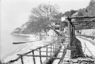 Baltschik: Schloss mit Strand