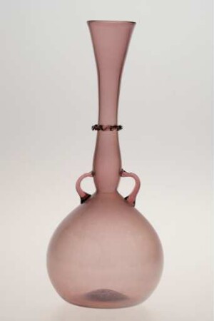 Flaschenvase mit kleinen Henkeln