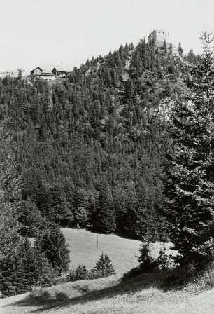 Falkenstein (Manzenberg; 1277 m) mit Burg Falkenstein (Ersterwähnung 1290)