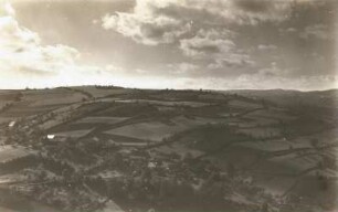 Osterzgebirge. Steinrückenlandschaft von Dittersdorf-Rückenhain. Blick zum Kamm
