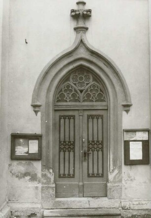 Oberwiesenthal, Stadtkirche : Oberwiesenthal. Stadtkirche (1863/1866, K. Wendler). West-Portal