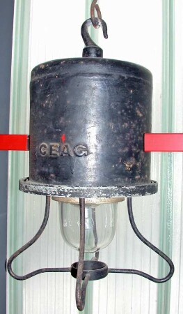 Akku-Lampe mit Untericht