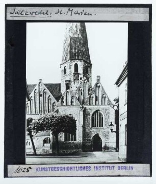 Salzwedel, Marienkirche : Außenansicht