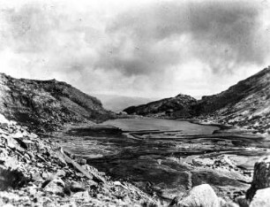 Glaziales Becken der Laguna del Duque : Glazial geformtes Tal mit Gletschersee