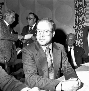 Kreisjägerschaft Stormarn e.V.: Rohlfshagen/Kupfermühle: Gastwirtschaft "Kupfermühle": Saal: Mitgliederversammlung: neuer Kreisjägerschaftsvorsitzender Hans Bünning, Bargteheide