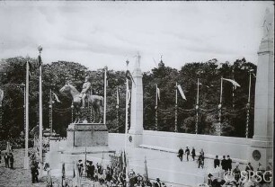 Berlin, Schlossgarten Charlottenburg, Luisenplatz, Einweihung Reiterstandbild Friedrich III. von Joseph Uphues am 27.05.1905.