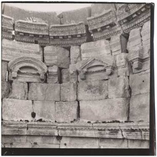 Venustempel, Baalbek: Innenraum